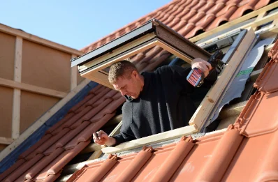 Pose de fenêtres de toit Velux à Oeyregave